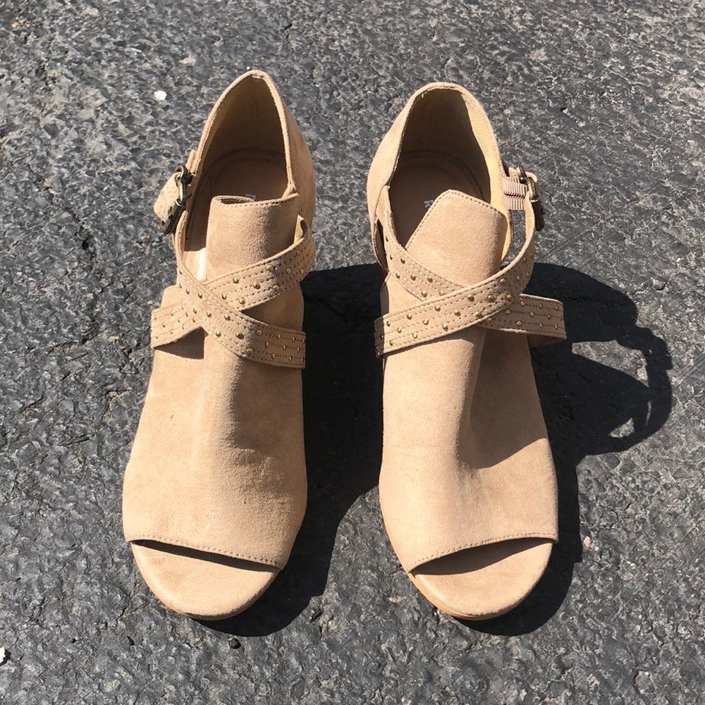 tan womens rocket dog peep toe booties